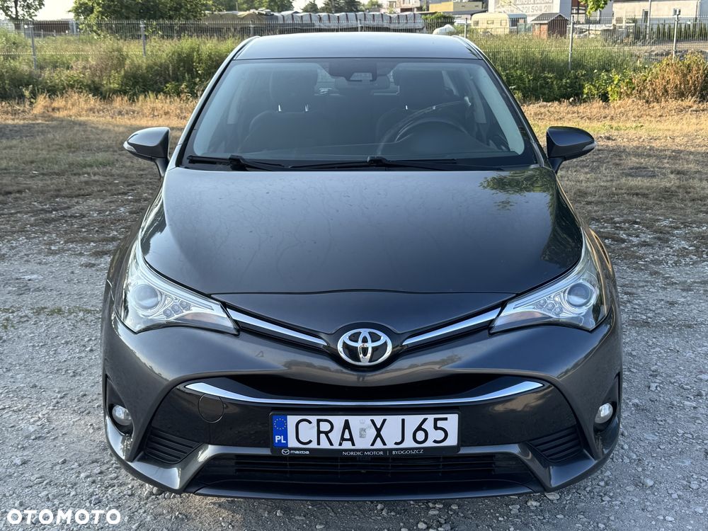 Toyota Avensis - 5