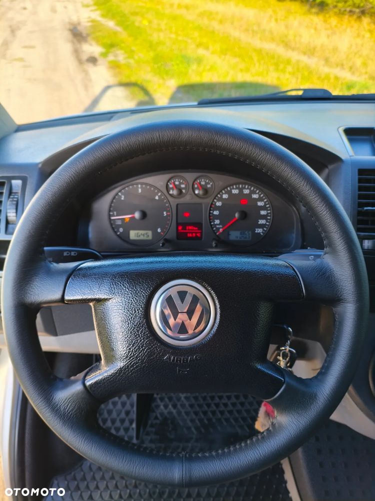 Volkswagen Transporter - 21