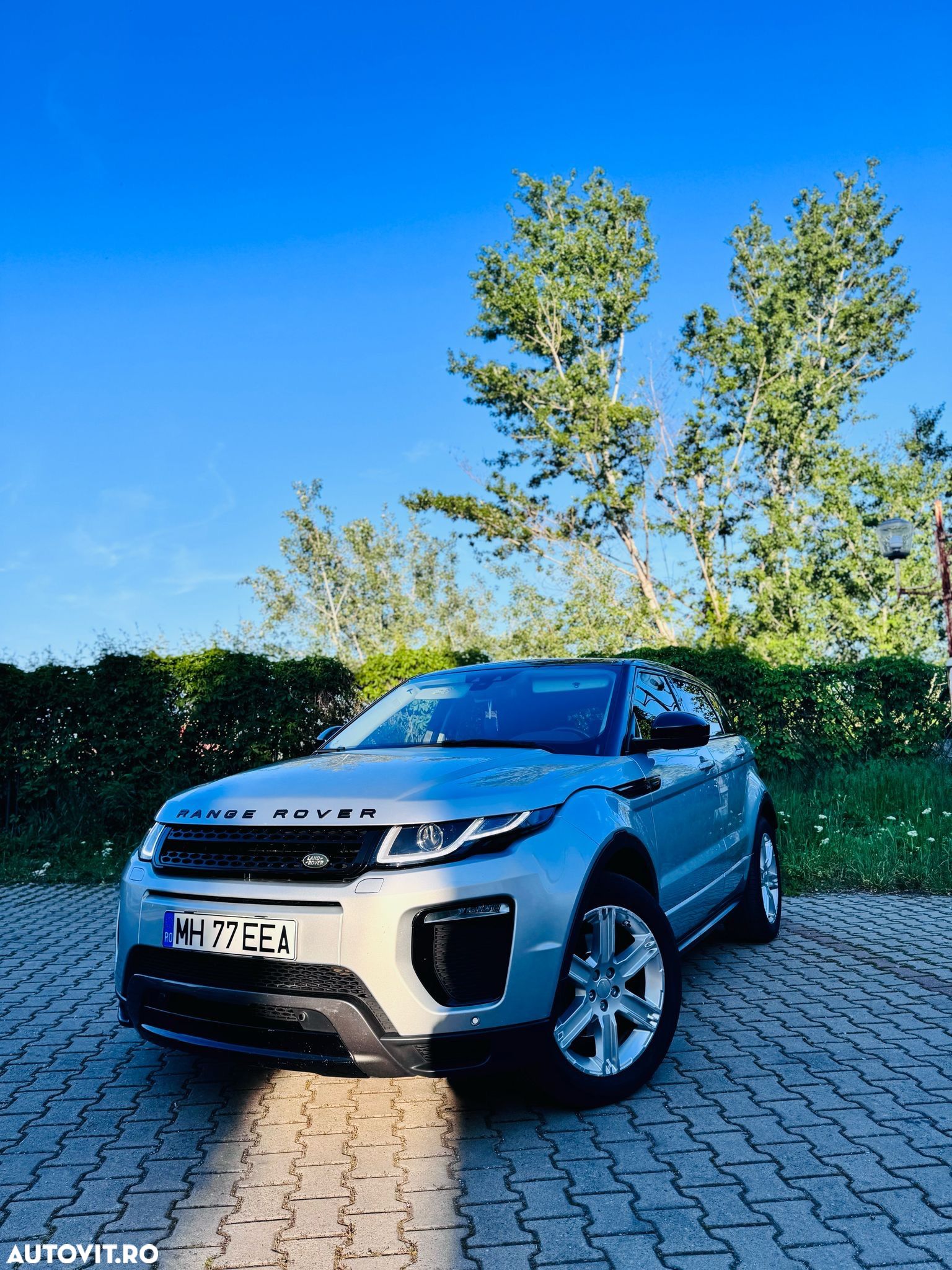 Land Rover Range Rover Evoque 2.0 D180 R-Dynamic - 1