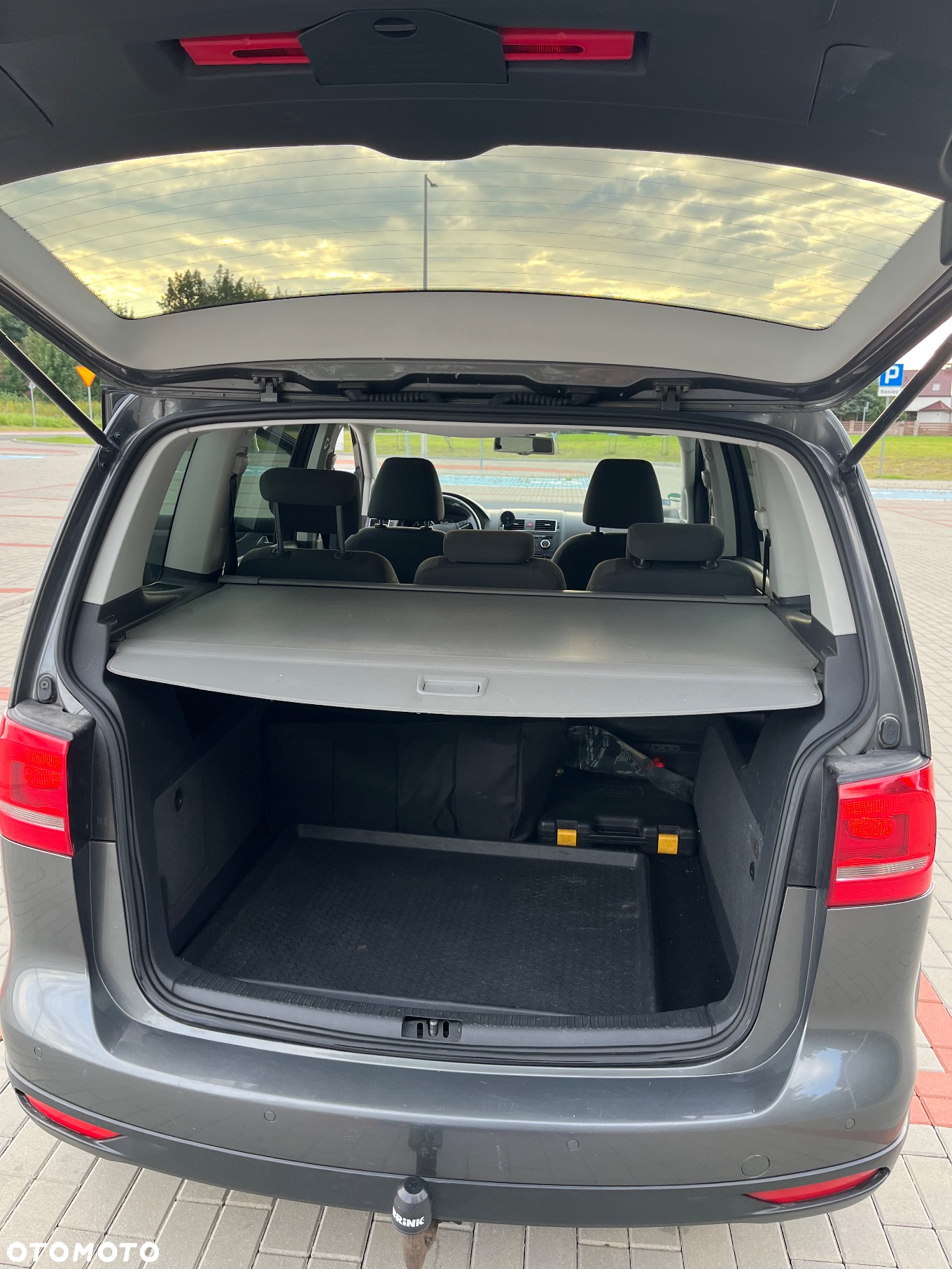 Volkswagen Touran 2.0 TDI DPF Cross - 10