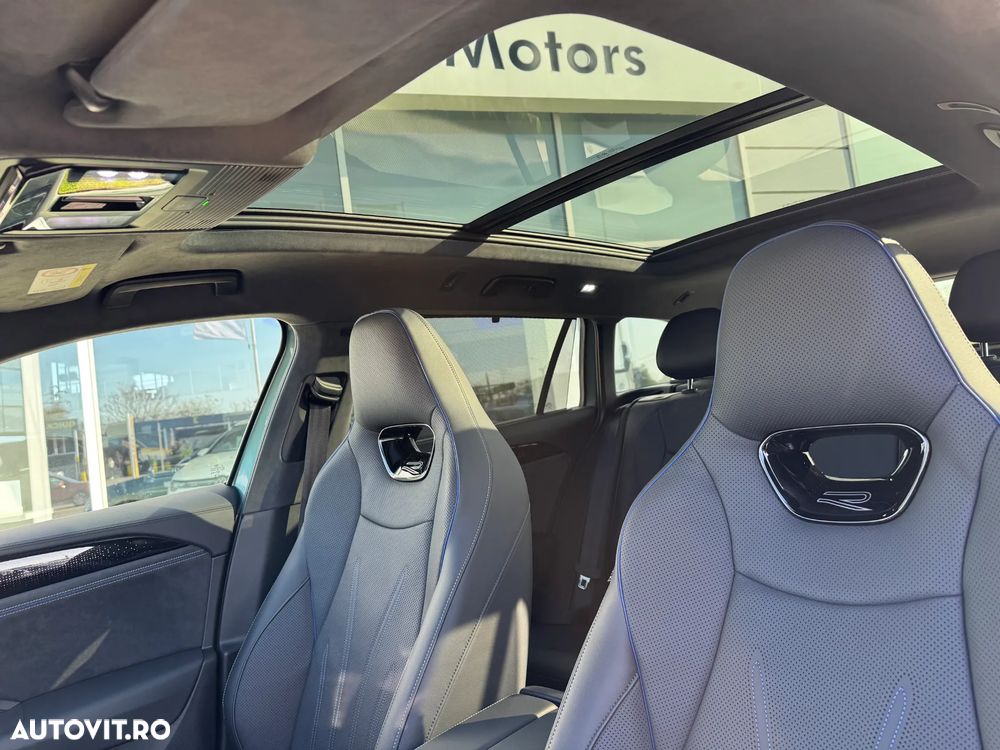 Volkswagen Passat - 10