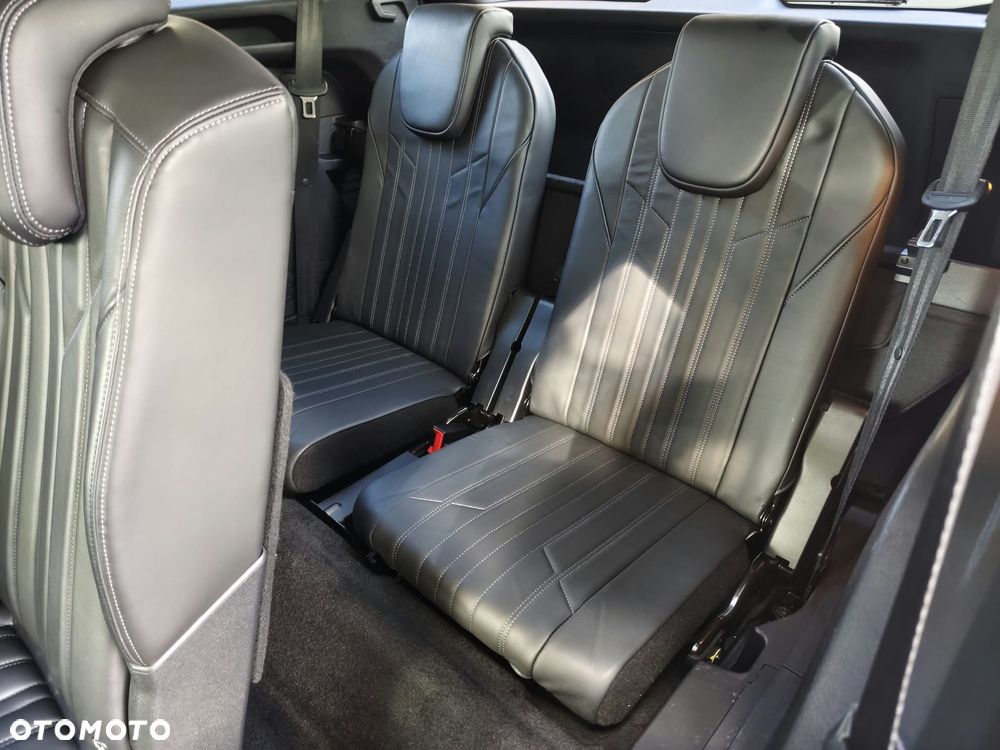 Peugeot 5008 - 24