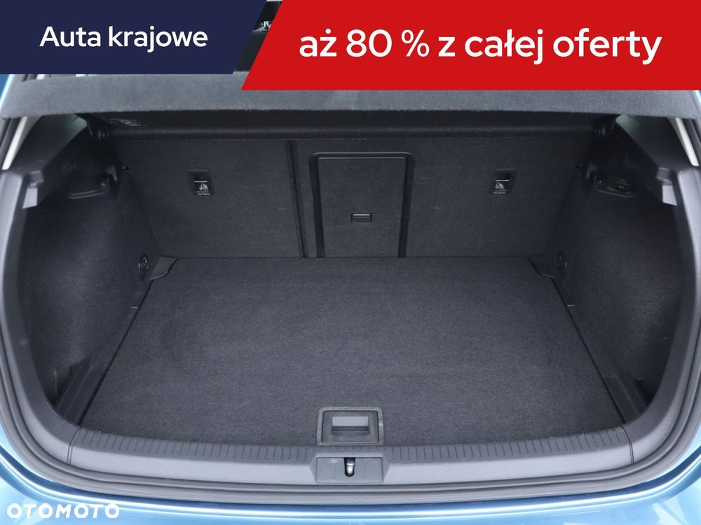 Volkswagen Golf - 16