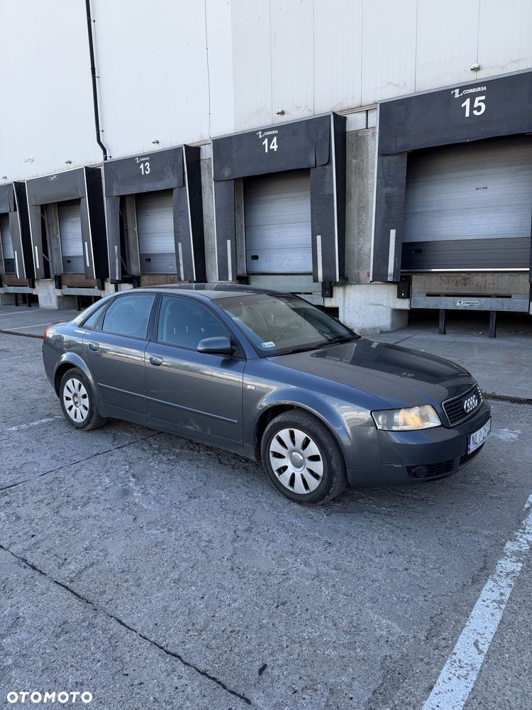 Audi A4 Avant - 1