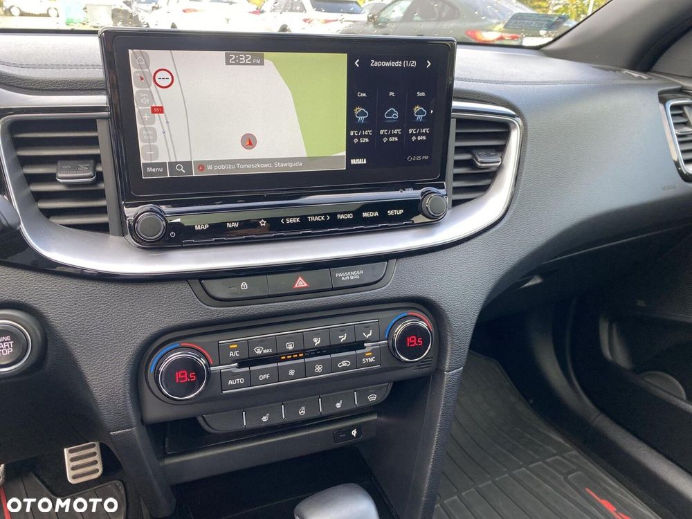 Kia ProCeed - 26