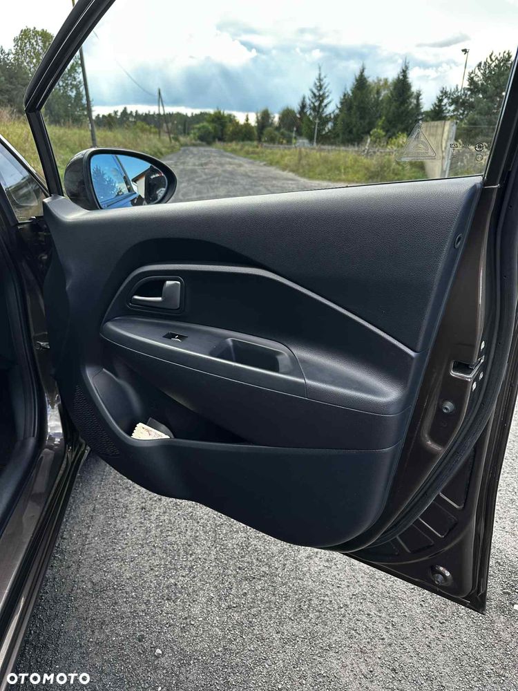 Kia Rio - 14