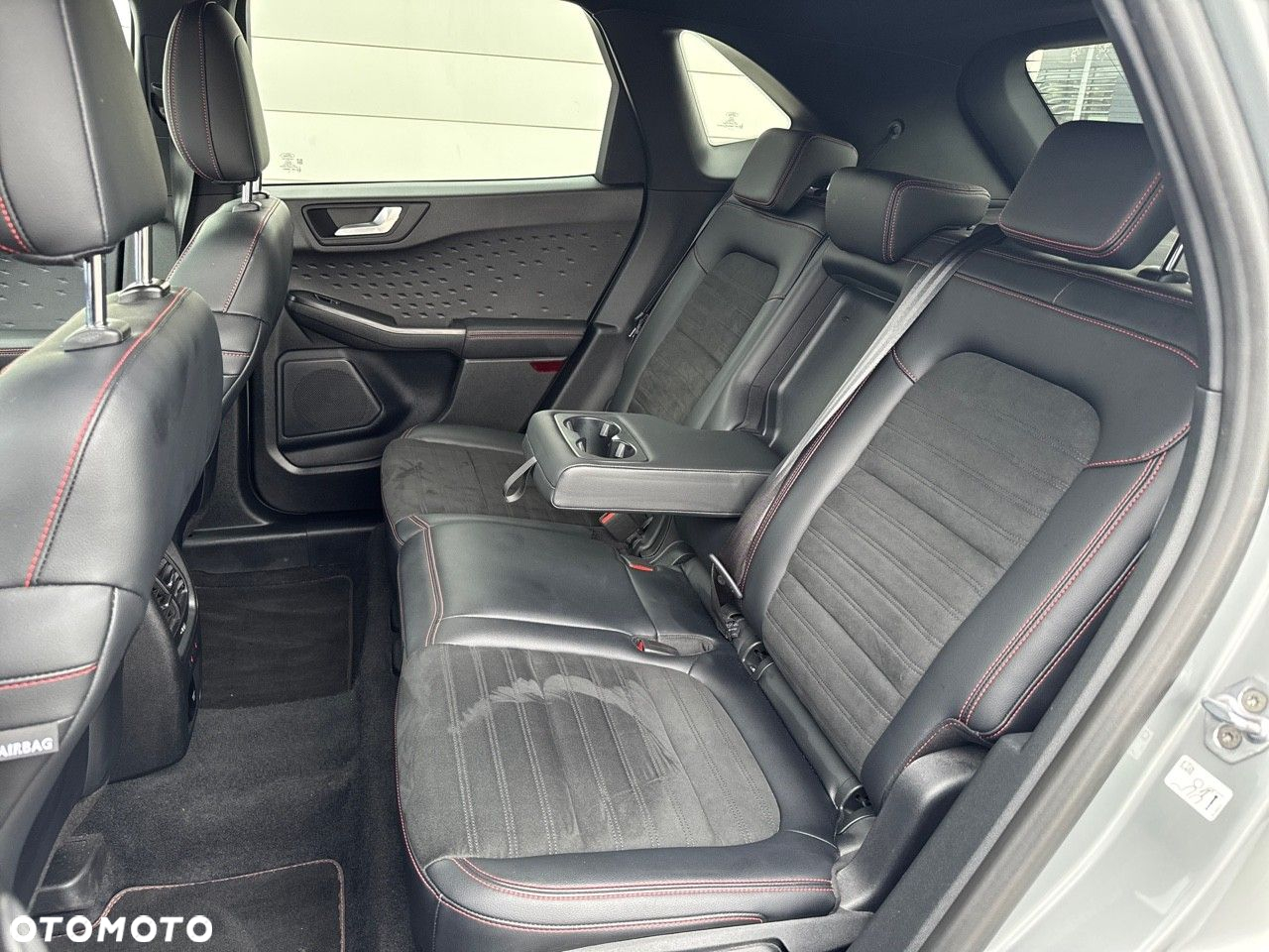 Ford Kuga - 10