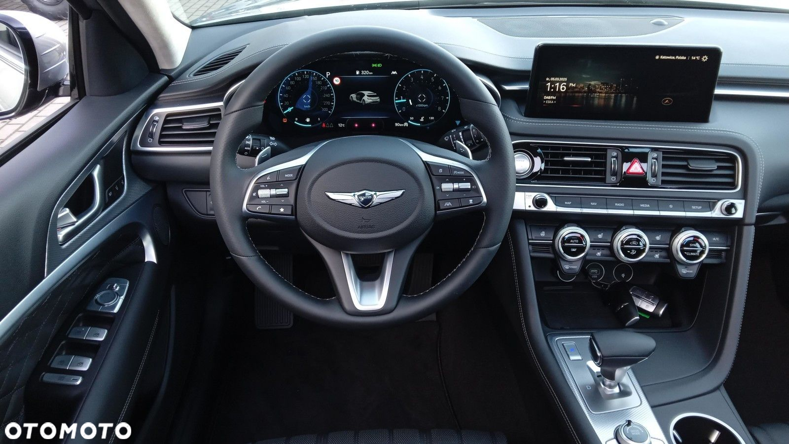 Genesis G70 - 10