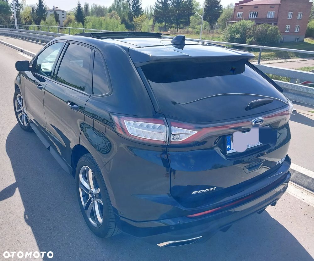 Ford Edge - 8