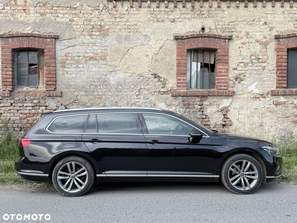 Volkswagen Passat Variant 2.0 TDI 4Mot Elegance DSG - 38