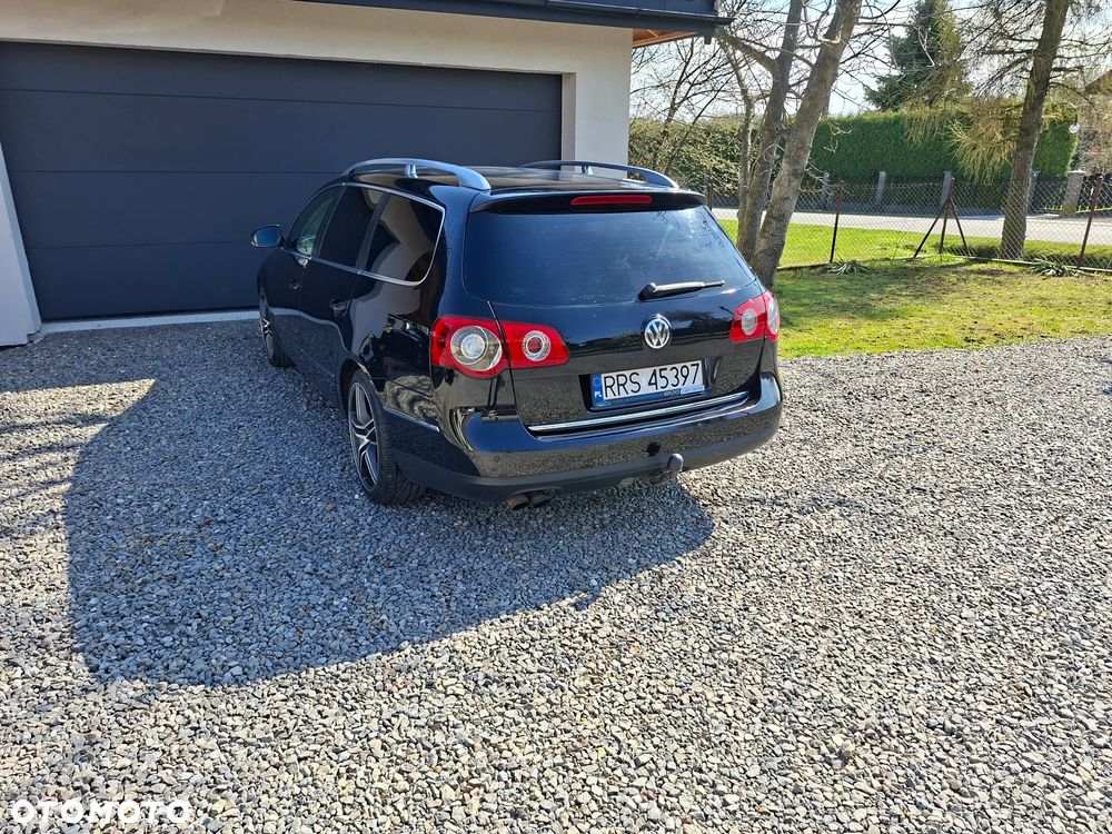 Volkswagen Passat - 11