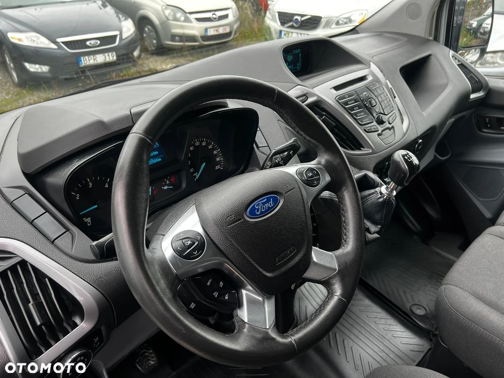 Ford Transit Custom - 13