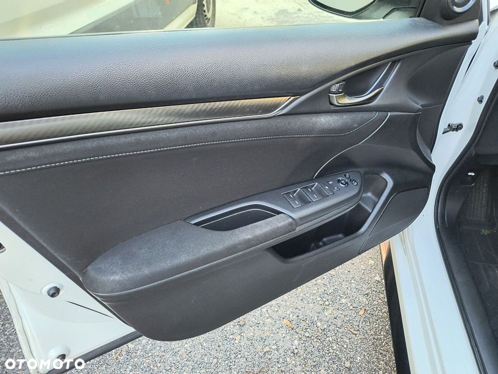 Honda Civic 1.5 T Sport Plus (Navi) - 25