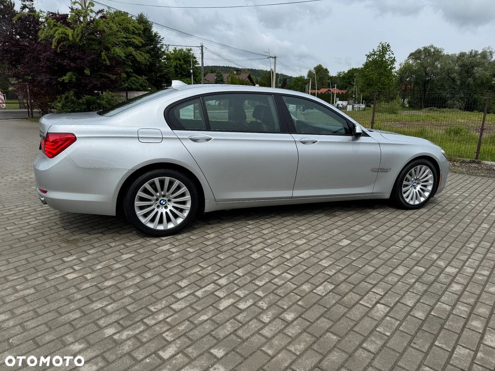 BMW Seria 7 750Li - 6