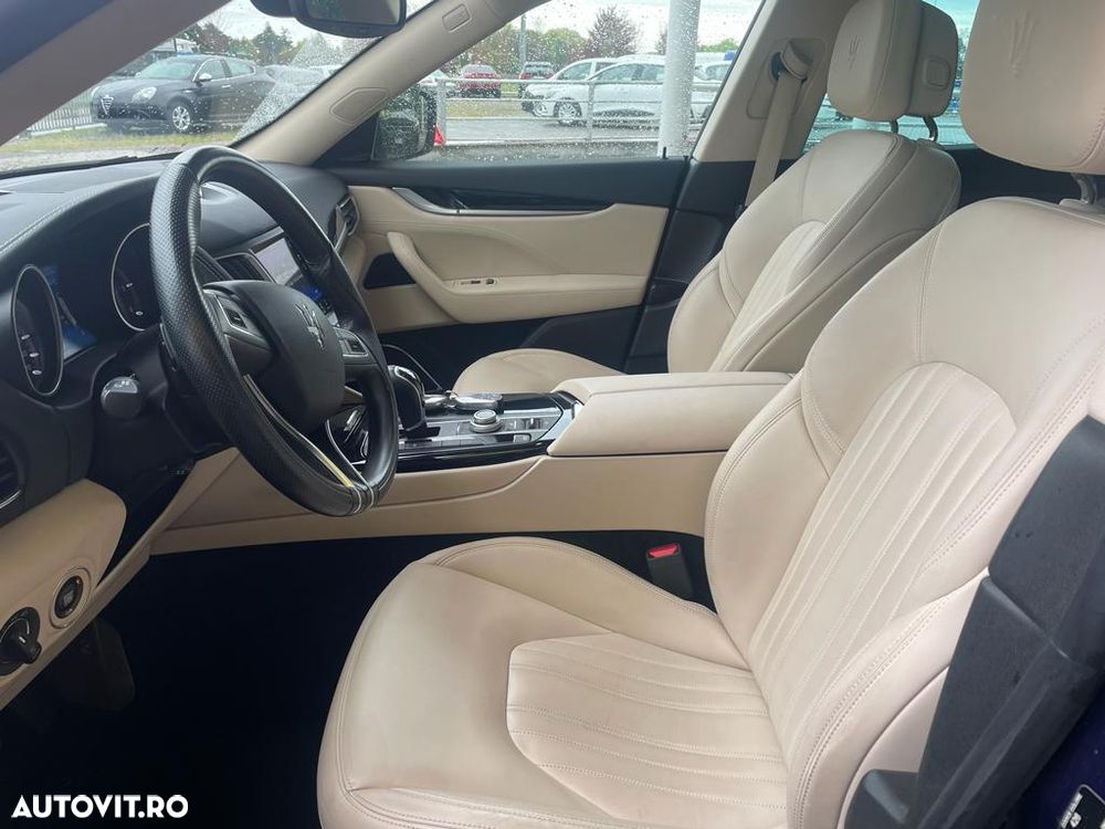 Maserati Levante Q4 - 10