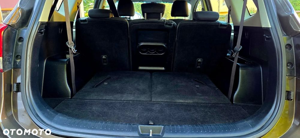 Kia Carens 1.6 GDI Edition 7 - 18