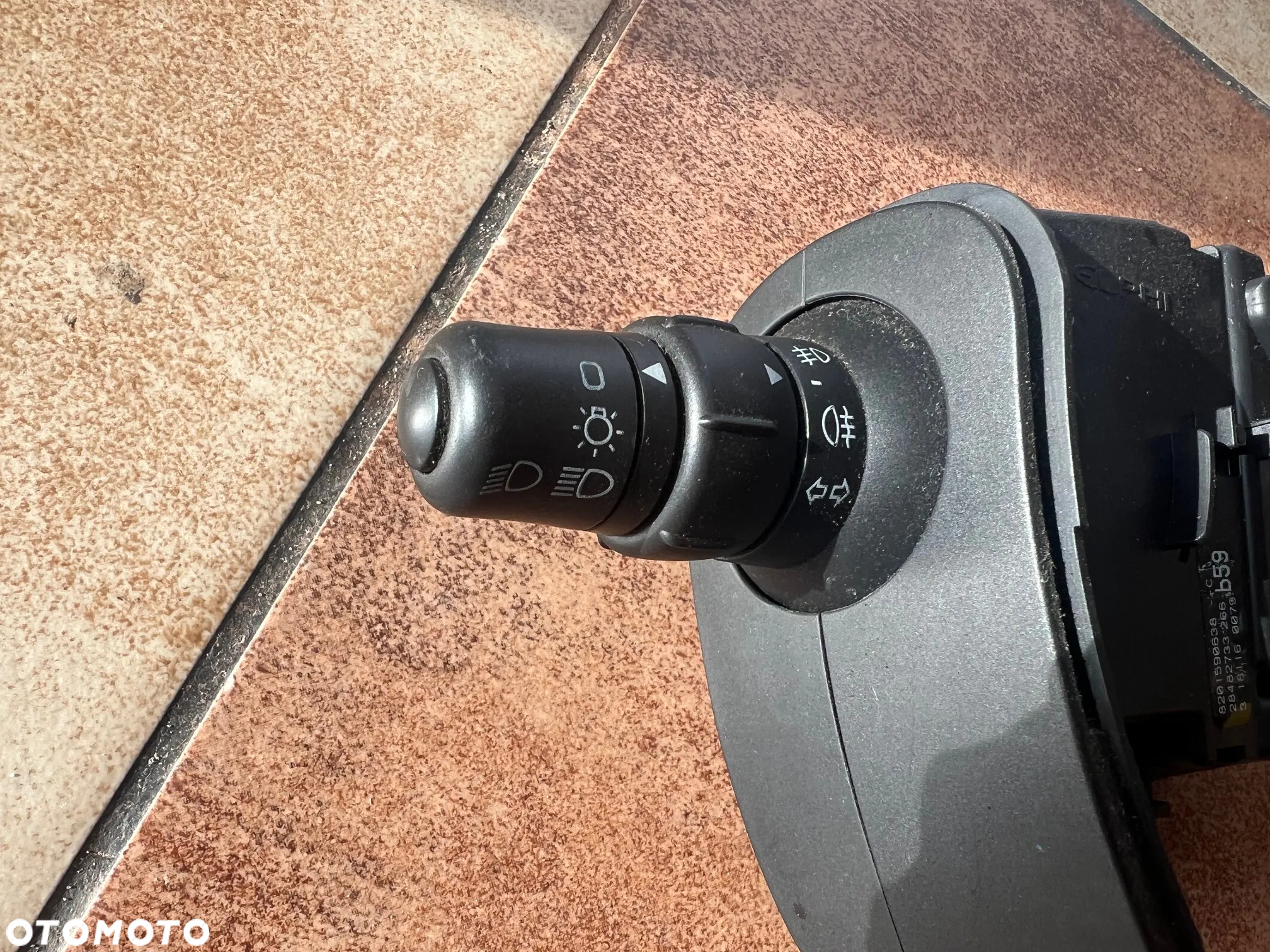 PRZEŁĄCZNIK ŚWIATEŁ KIERUNKOWSKAZÓW RENAULT CLIO III MODUS KANGOO II - 6