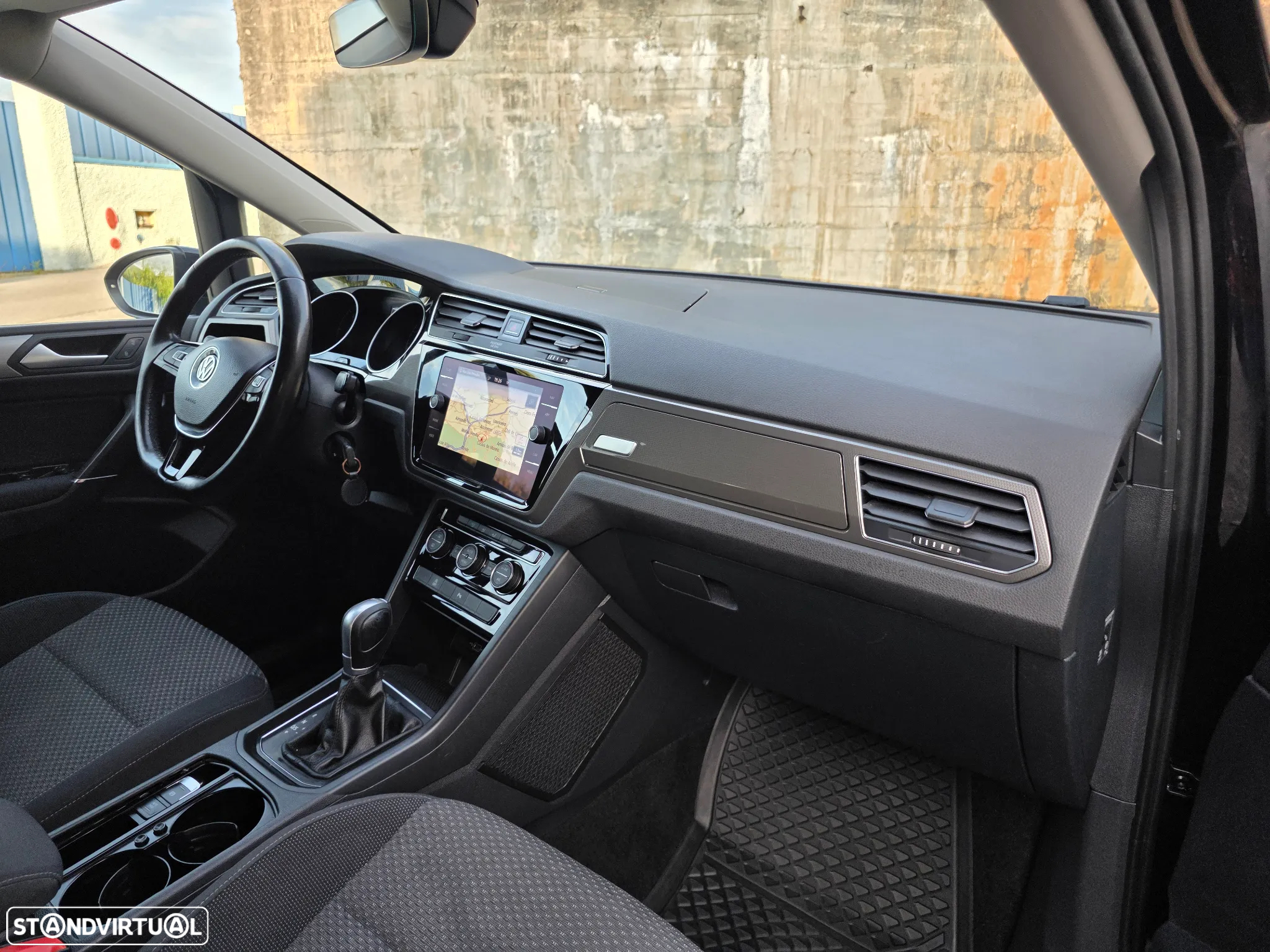 VW Touran 1.6 TDI Highline DSG - 14