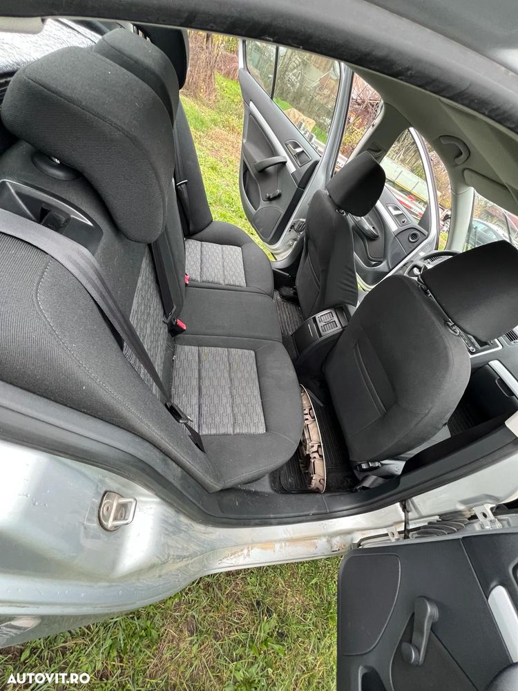 Skoda Octavia 1.6 MPI - 25