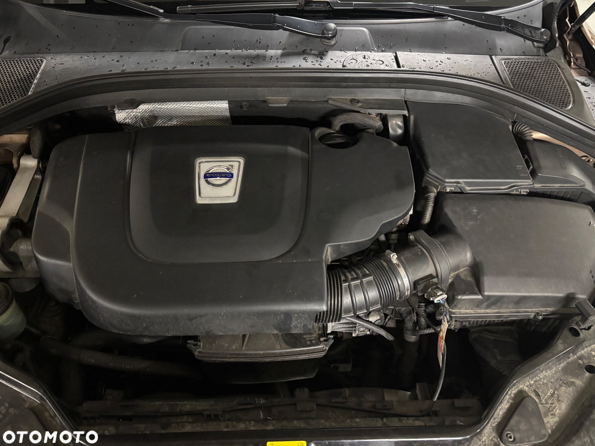 Volvo XC 60 2.4D AWD RDesign - 24