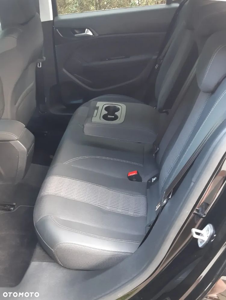 Peugeot 308 1.5 BlueHDi Allure S&S EAT8 - 24