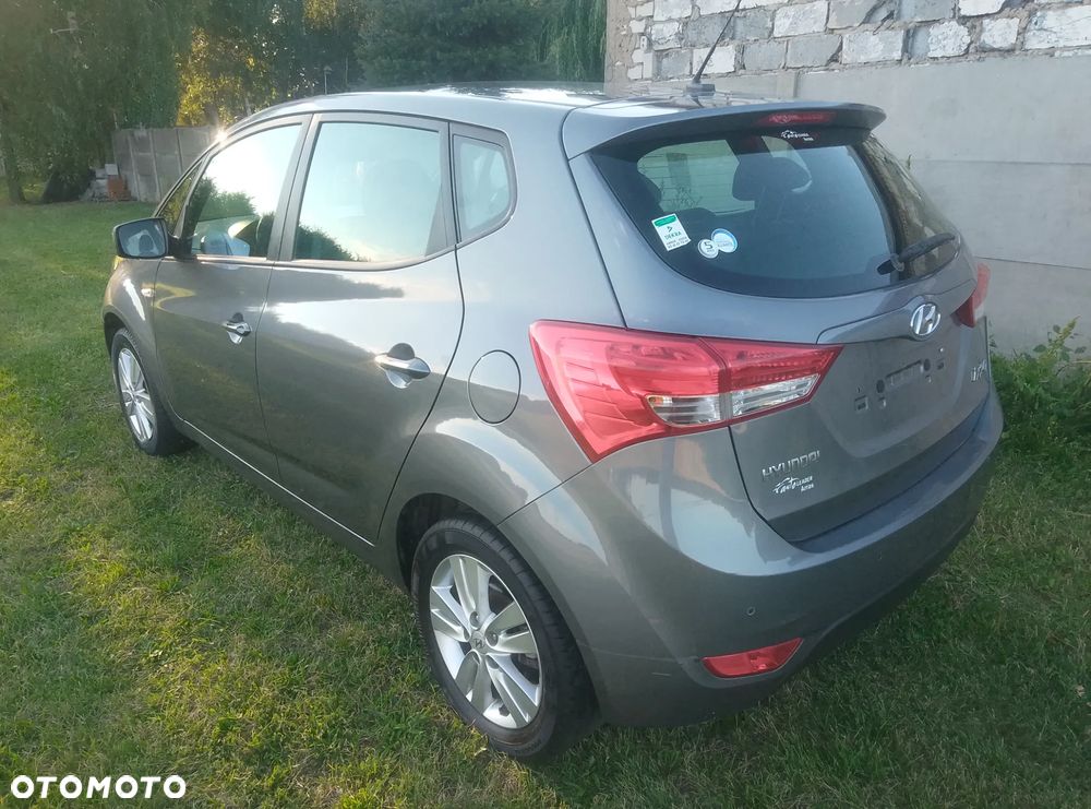 Hyundai ix20 - 18