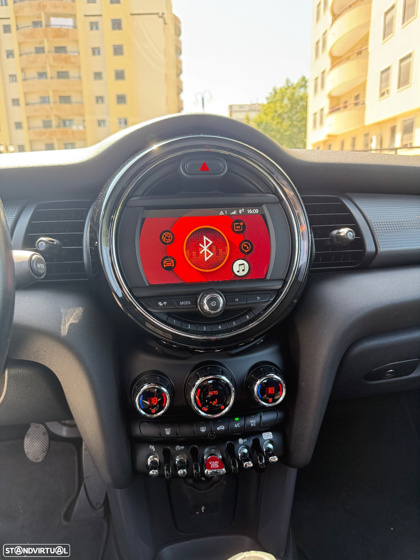 MINI Cabrio Cooper D - 24