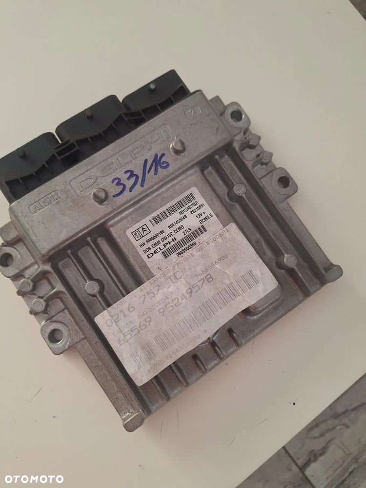 citroen peugeot / komputer  sterownik silnika  / 9666557180 / HW 9666098180   (33/16) - 3
