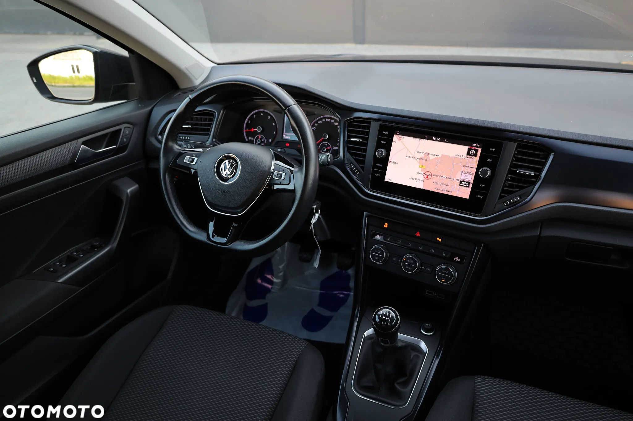 Volkswagen T-Roc 1.5 TSI ACT Advance - 28