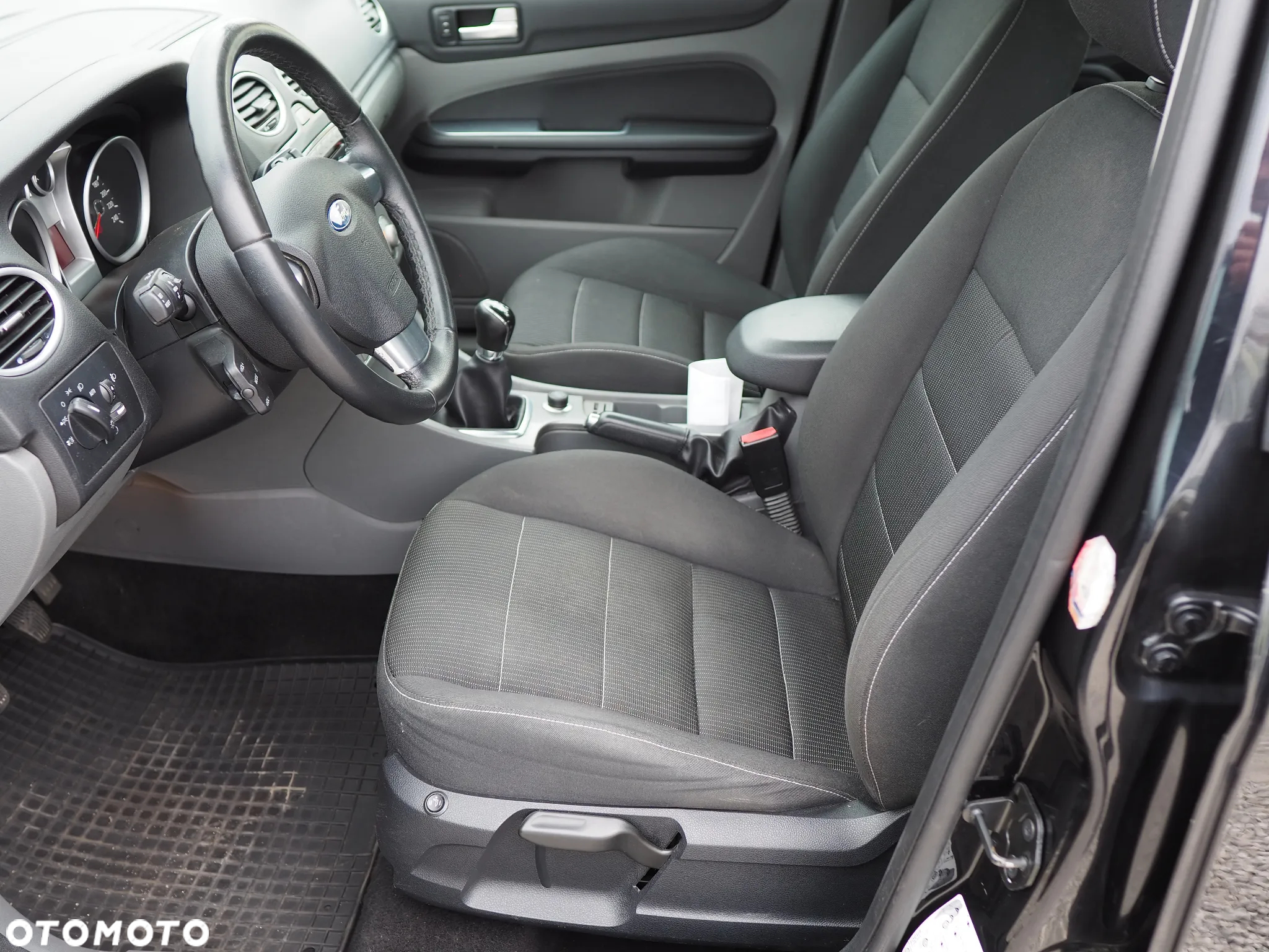 Ford Focus - 14