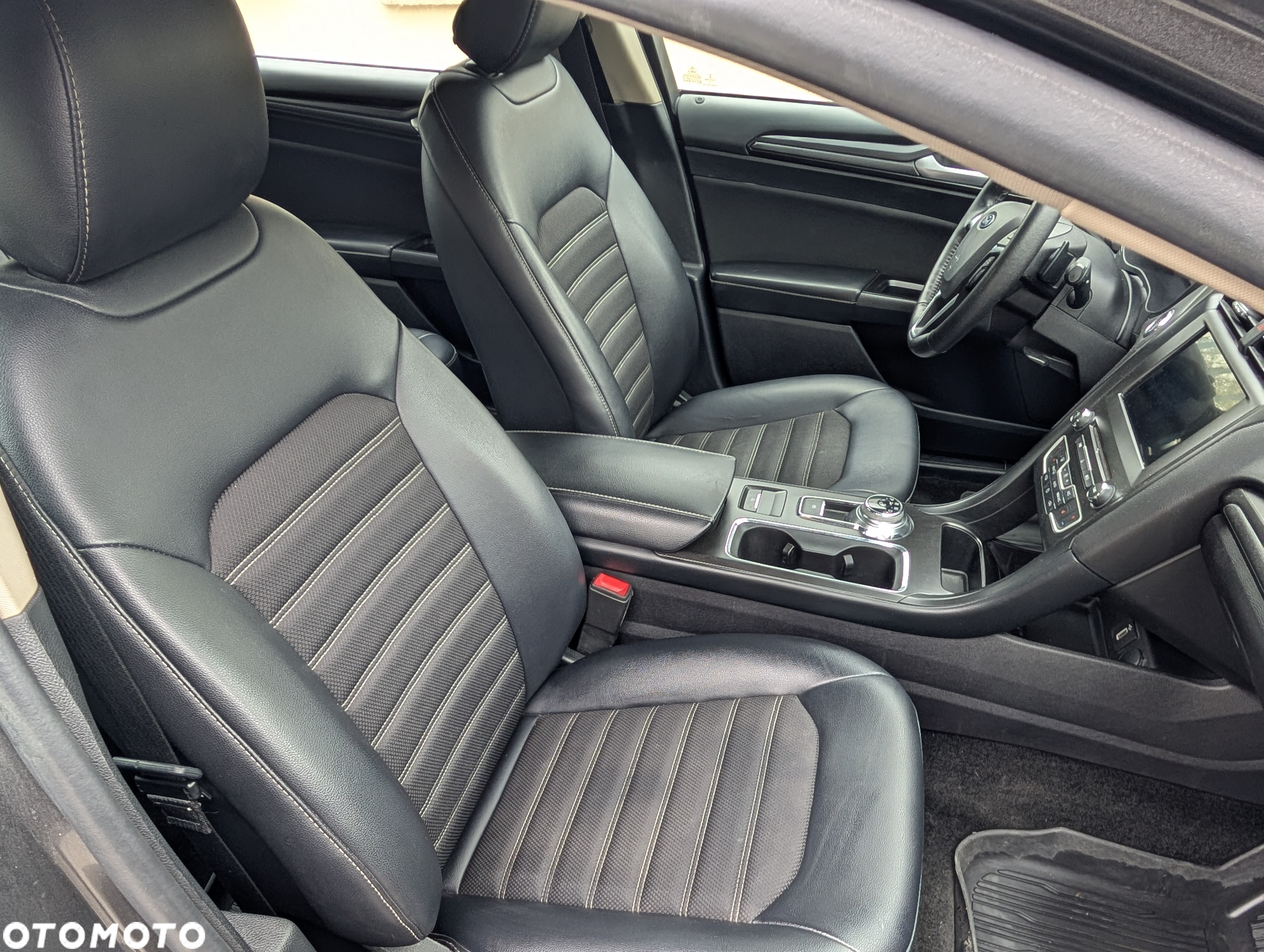 Ford Fusion - 10
