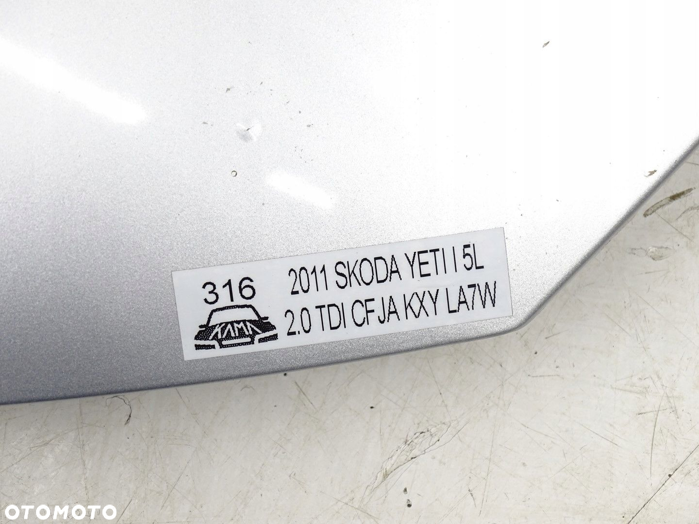MASKA POKRYWA PRZÓD PRZEDNIA SILNIKA SKODA YETI I 5L 08-12R SREBRNA LA7W - 11