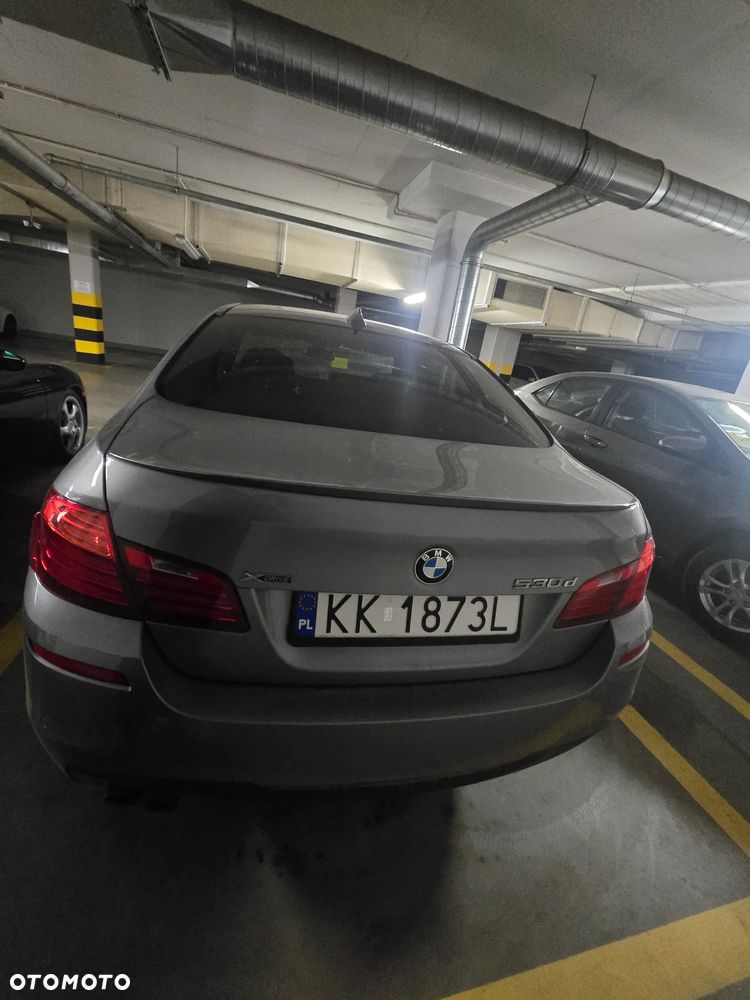 BMW Seria 5 530d xDrive - 5