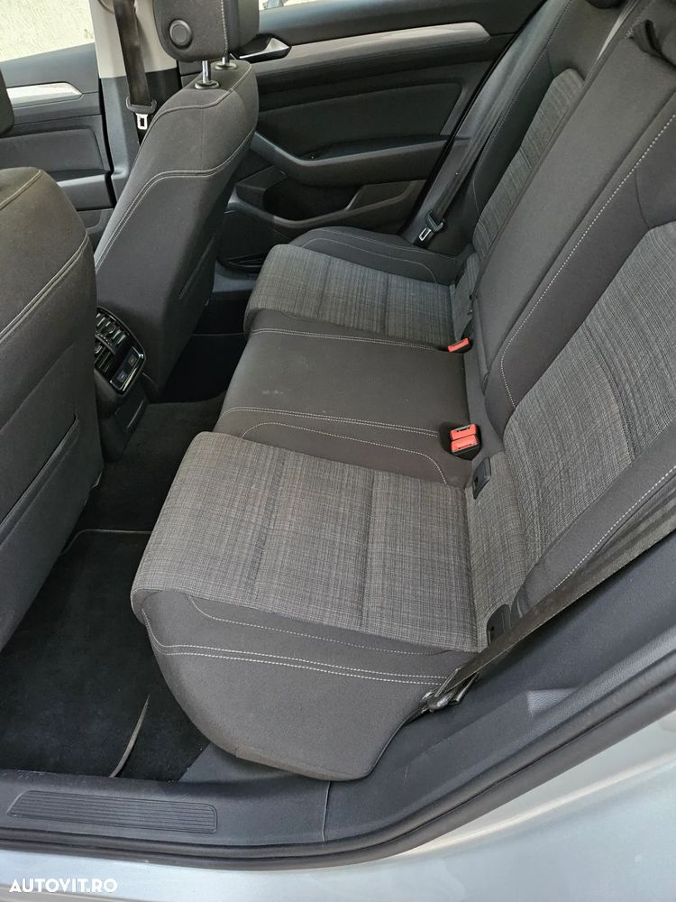 Volkswagen Passat Variant 2.0 TDI DSG Comfortline - 10
