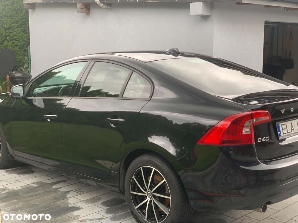 Volvo S60 D3 Base - 3