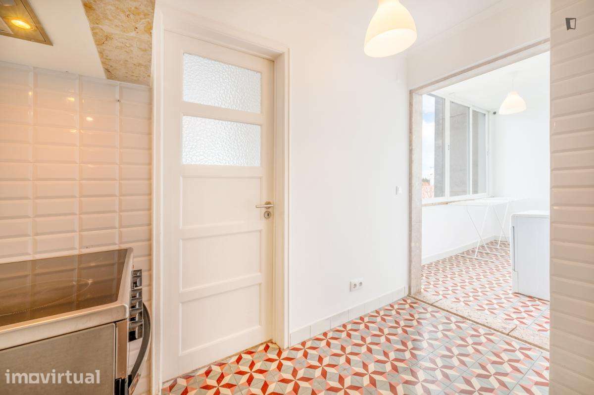 Quarto - localizado em Alameda Lisbon - Grande imagem: 5/15