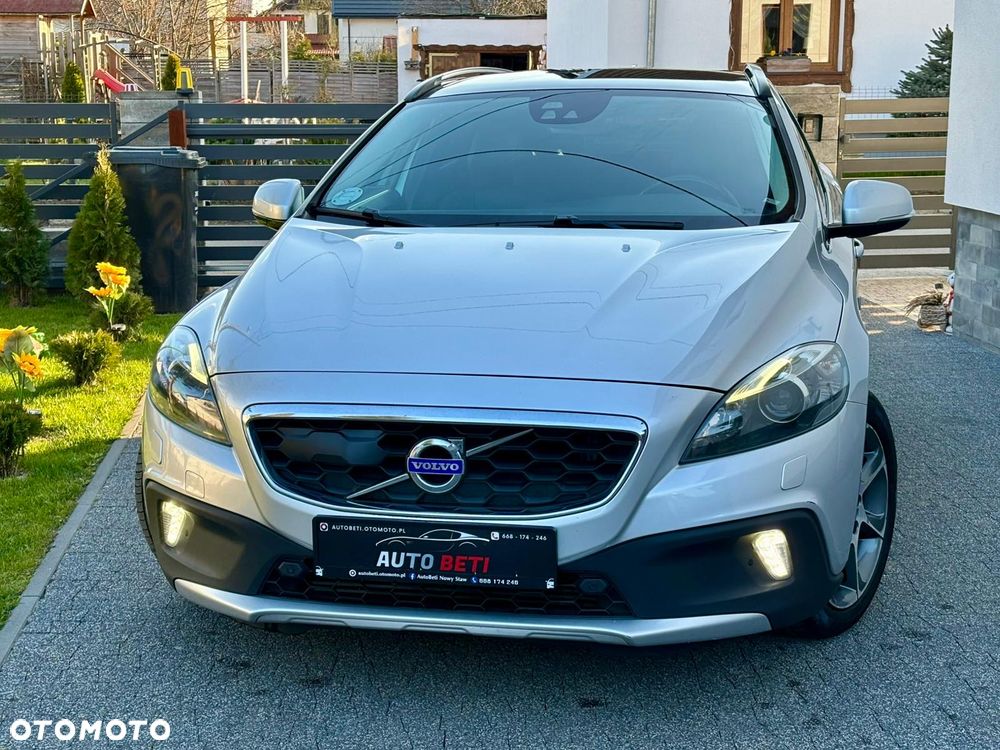Volvo V40 D4 Drive-E Ocean Race - 3