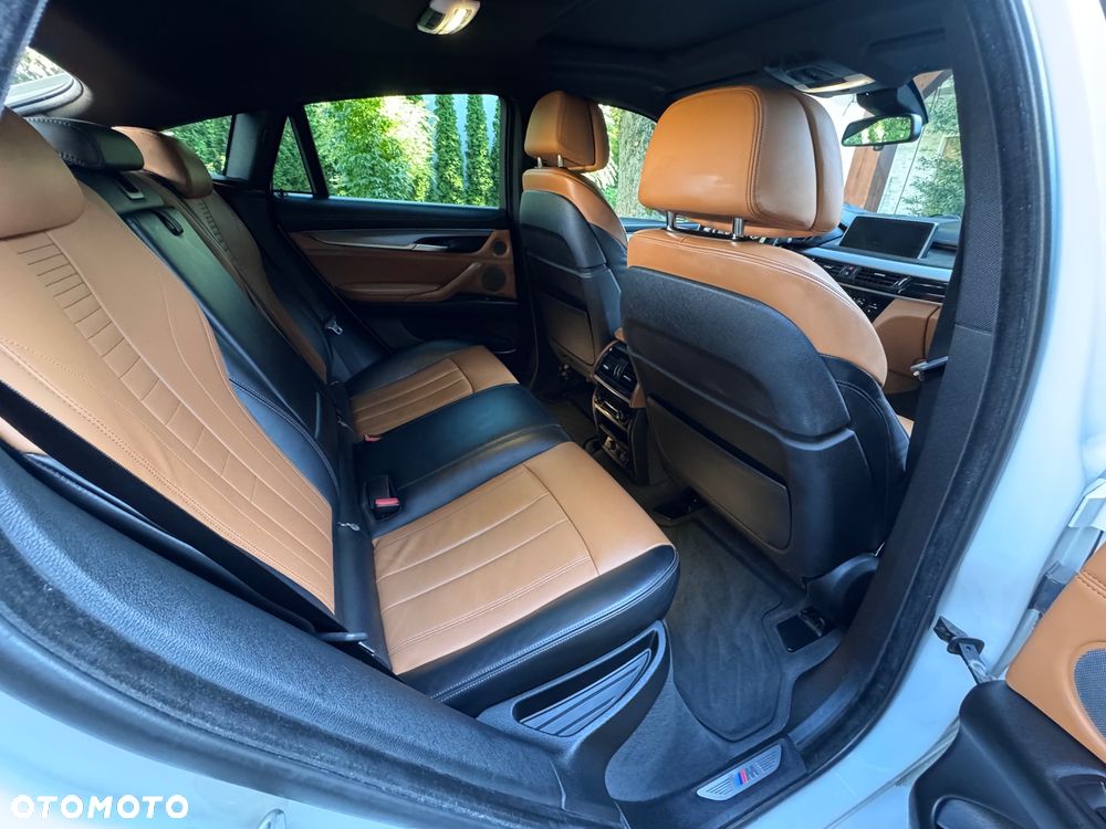 BMW X6 xDrive40d - 17