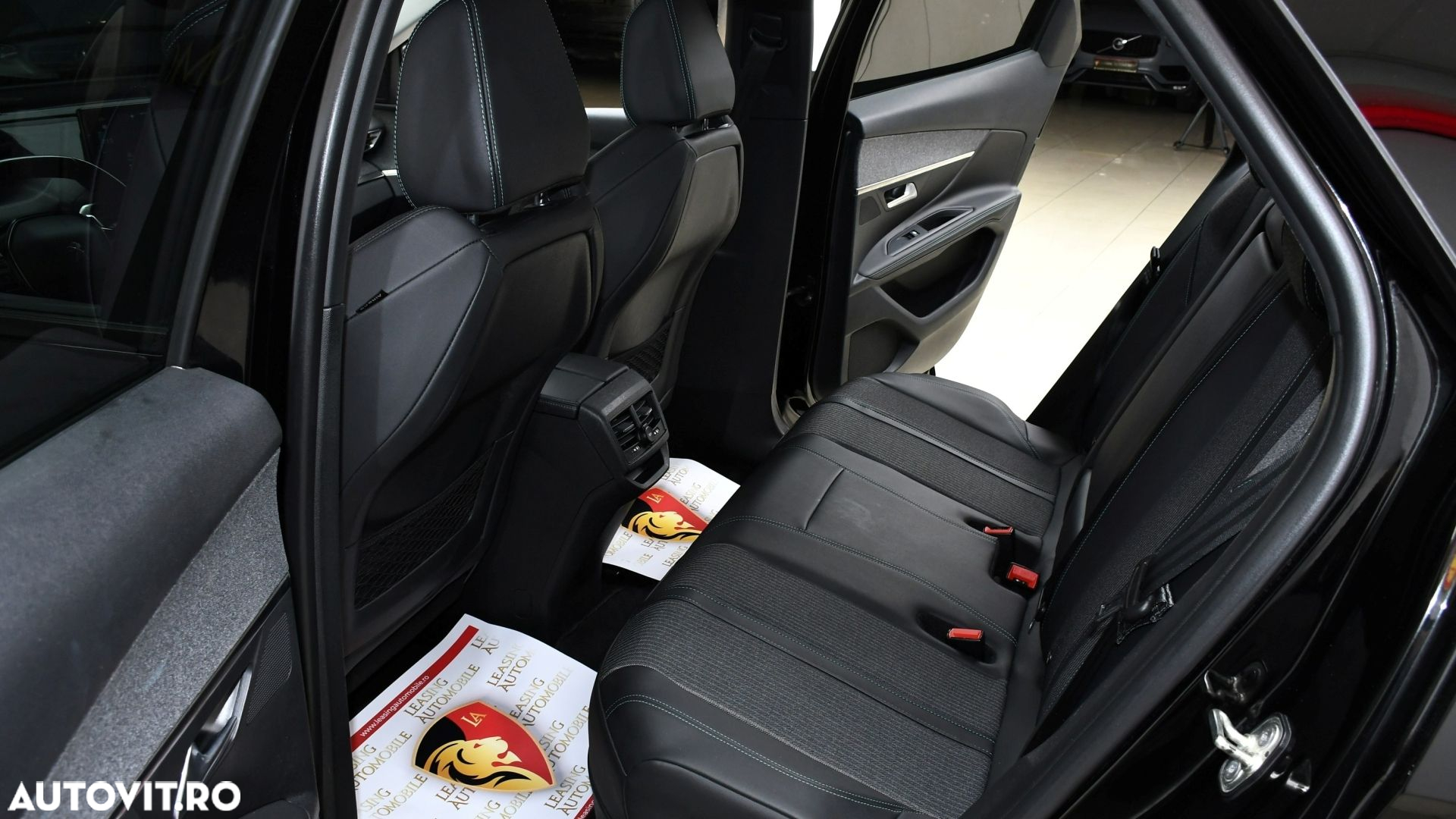 Peugeot 3008 PHEV EAT8 Allure - 14