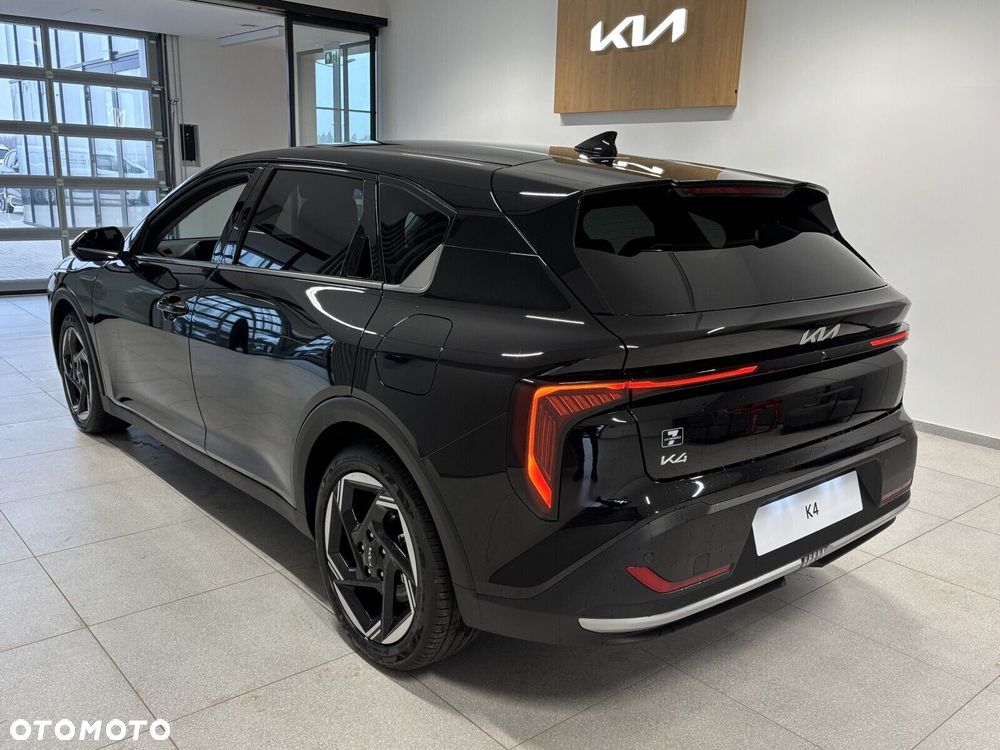 Kia K4 - 4
