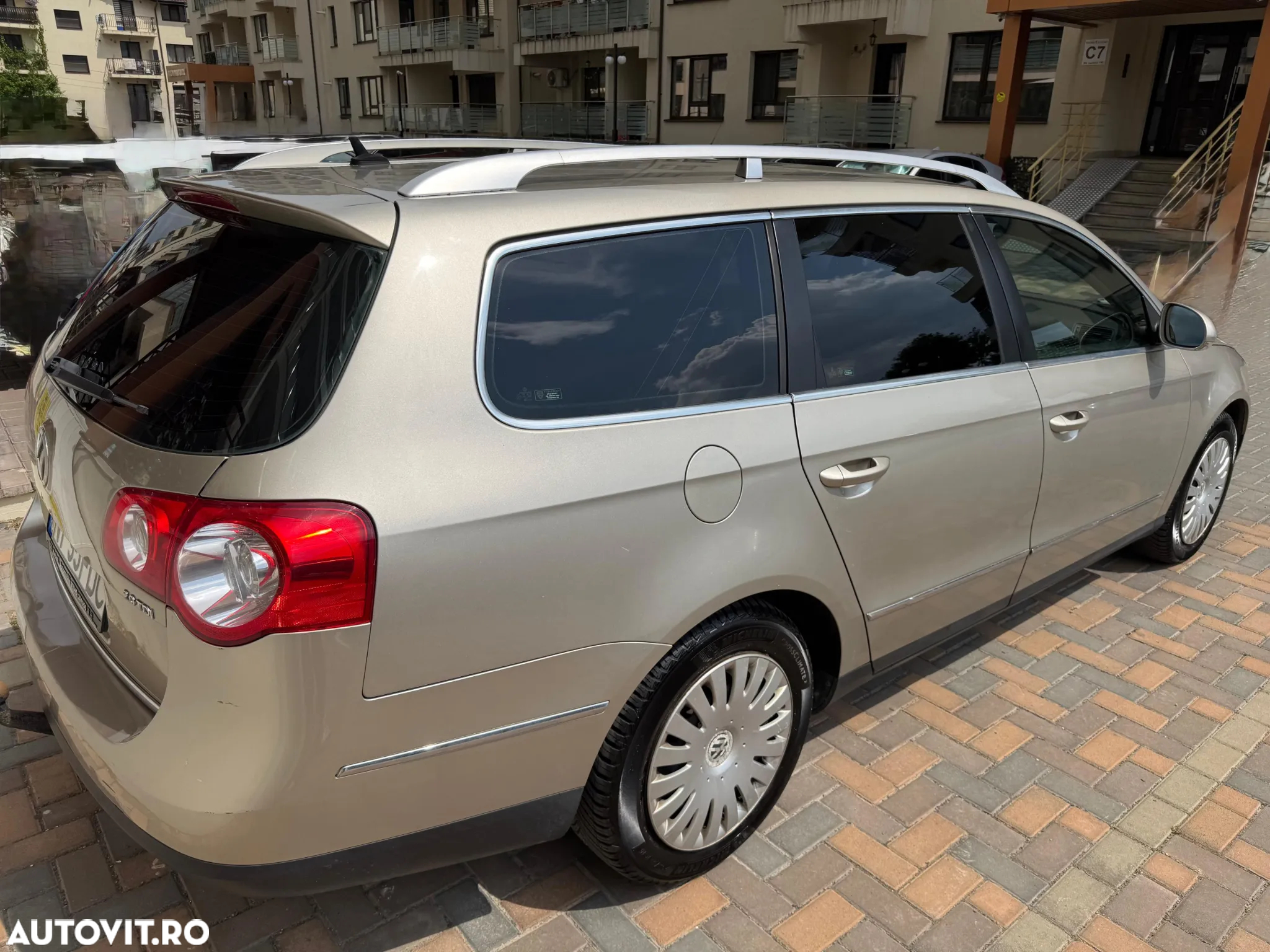 Volkswagen Passat Variant 2.0 TDI Comfortline DPF - 10