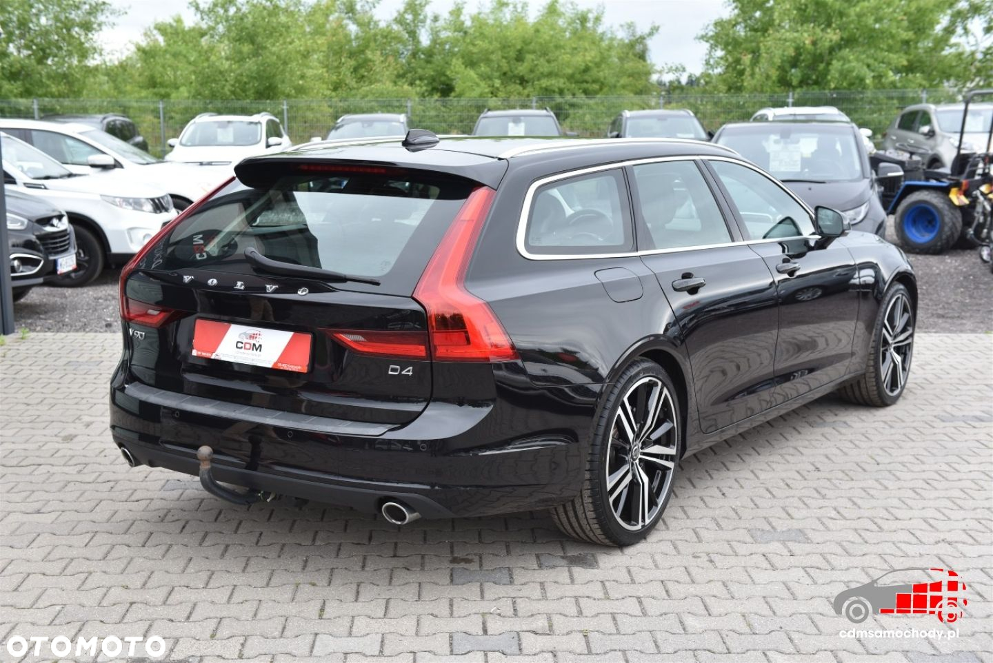 Volvo V90 D4 Momentum - 11
