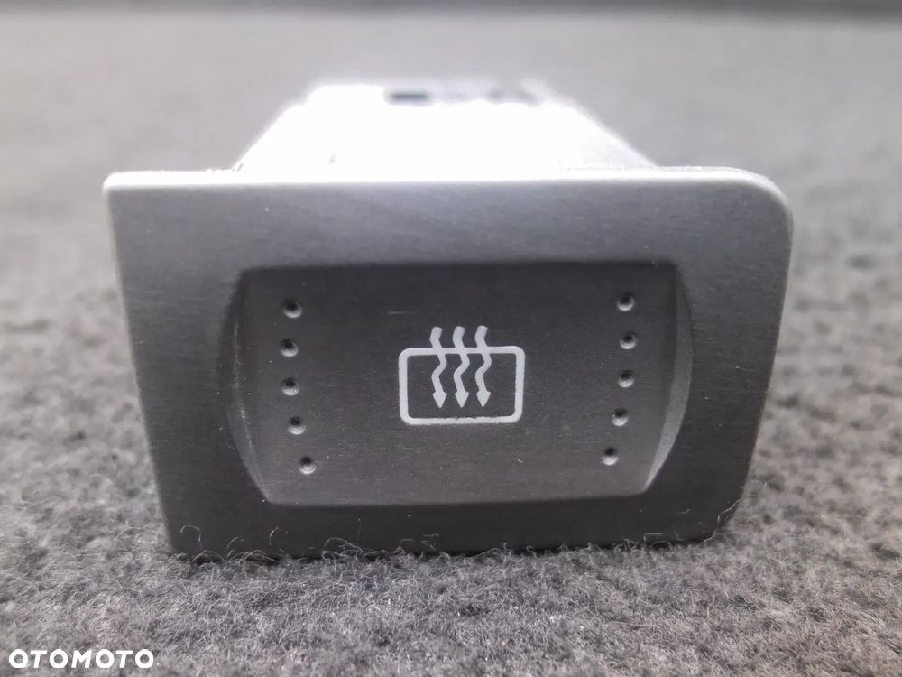 VW GOLF IV BORA PRZEŁĄCZNIKI ZESTAW GRZANIE FOTELI TYLNEJ SZYBY ESP ŚWIATŁA AWARYJNE - 2
