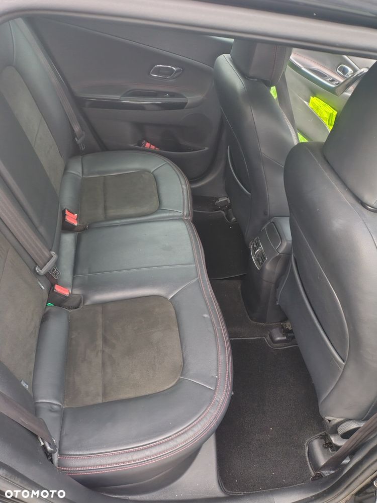 Kia Ceed - 8