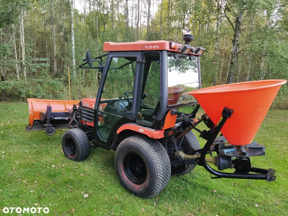 Kubota B 2400 - 3