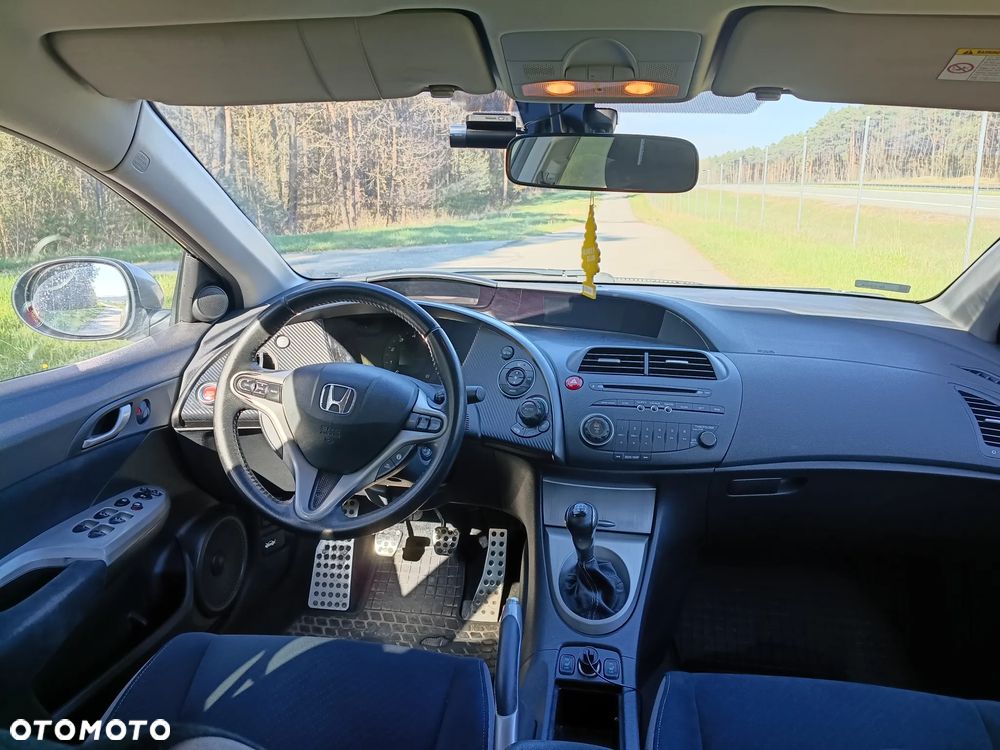 Honda Civic 1.8 Sport - 6