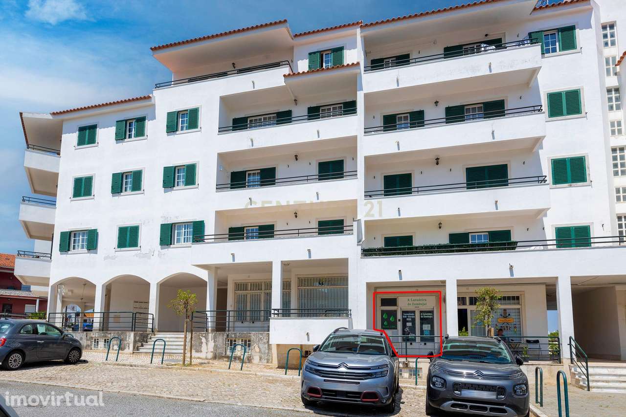 Loja para venda com Lavandaria - Grande imagem: 2/11