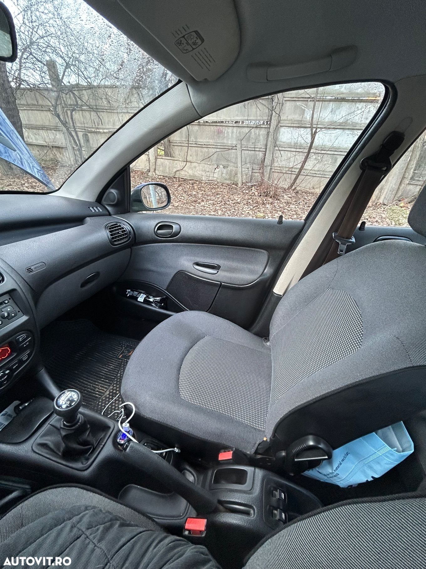 Peugeot 206 - 5