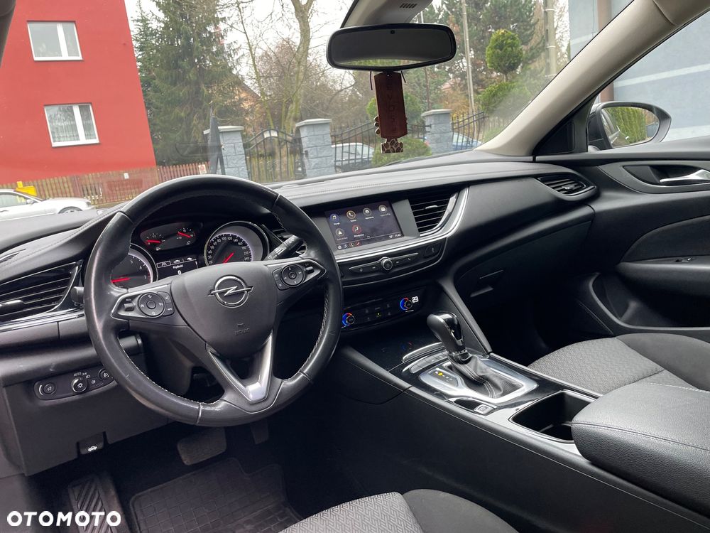 Opel Insignia 1.5 T Exclusive S&S - 19