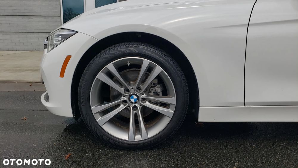 BMW Seria 3 330i Sport Line - 8